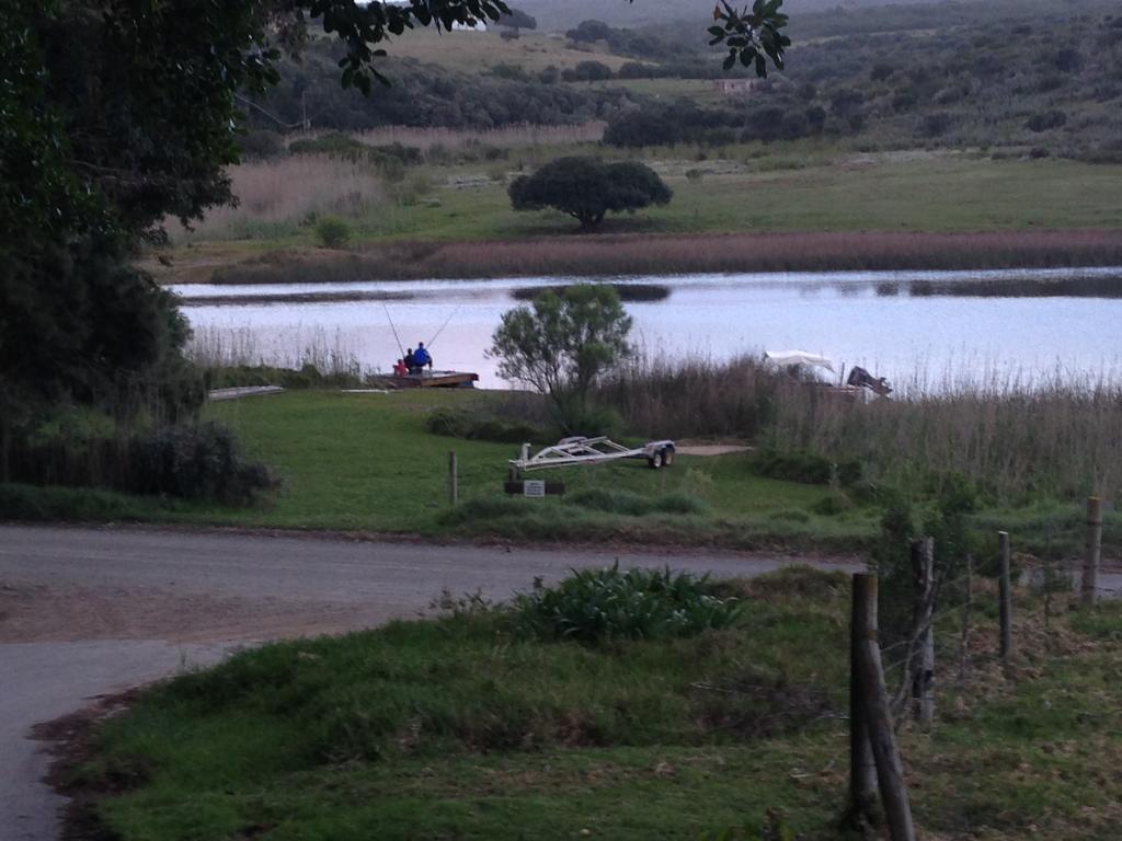 דירות סטיל ביי Waterryk Eco Guest Farm מראה חיצוני תמונה